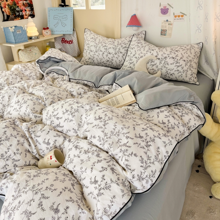 91家纺网 家纺一手货源 找家纺 潮邦创意家居 2025新款云柔棉立体嵌绳款小清新四件套 墨韵蔓花