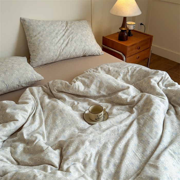 91家纺网 家纺一手货源 找家纺 亿梵家居 2025新款A类母婴级有氧全棉纯棉双层纱纯棉印花四件套-床拍图 弗拉-黄