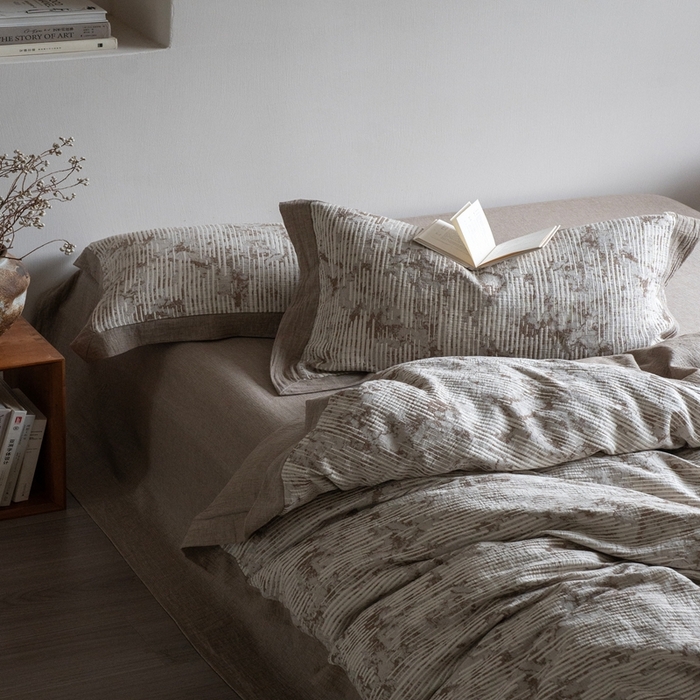 91家纺网 家纺一手货源 找家纺 璞素2025新款全棉色织三层纱四件套-松隐 松隐咖