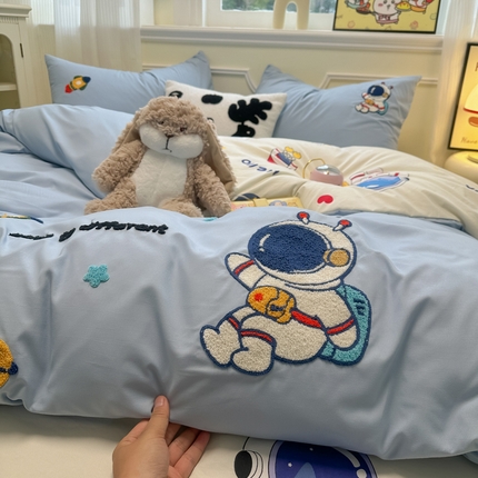 91家纺网 家纺一手货源 找家纺 （总）韩巢家纺 2025新款云朵棉印花毛巾绣四件套（提供买家秀）