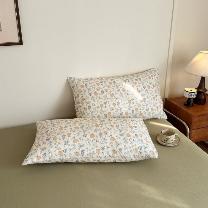 91家纺网 家纺一手货源 找家纺 亿梵家居 2025新款A类母婴级有氧全棉纯棉双层纱纯棉印花四件套-床拍图 秋日小浆果-米黄