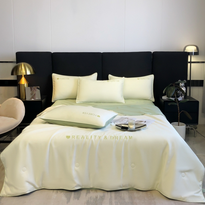 91家纺网 家纺一手货源 找家纺 吾诺 2025 双拼及羽毛刺绣夏被四件套绣花夏被水洗天丝夏被水洗真丝夏凉被空调被 奶昔白-果绿