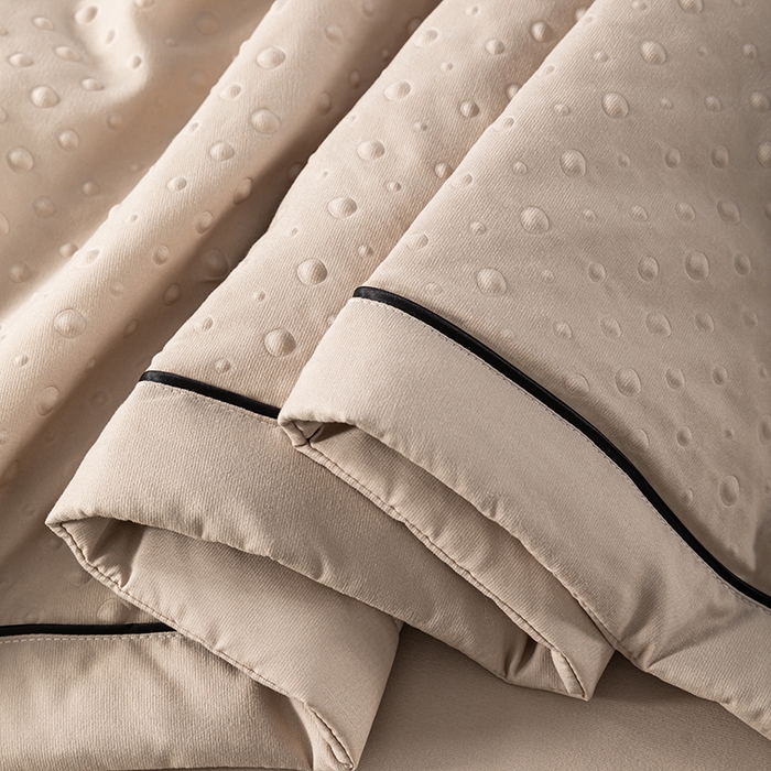 91家纺网 家纺一手货源 找家纺 吾诺 2025 凉豆豆针织棉双层纱夏被四件套水洗棉夏凉被空调被 豆豆咖