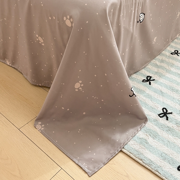 91家纺网 家纺一手货源 找家纺 盛秋家纺 2025新款水洗棉印花四件套-卡通系列 情侣猫+猫爪