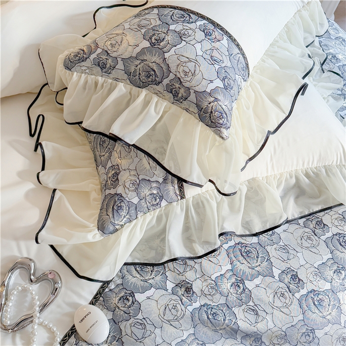 91家纺网 家纺一手货源 找家纺 富盛 2025新款水洗亲肤棉浮雕提花公主风四件套 月光恋人-白+黑