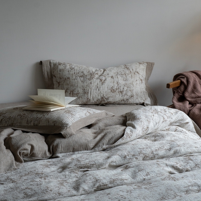 91家纺网 家纺一手货源 找家纺 璞素2025新款全棉色织三层纱四件套-松隐 松隐咖