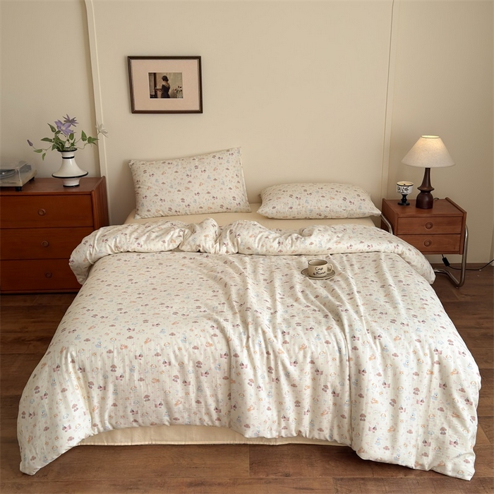 91家纺网 家纺一手货源 找家纺 亿梵家居 2025新款A类母婴级有氧全棉纯棉双层纱纯棉印花四件套-床拍图 卡通乐园-米