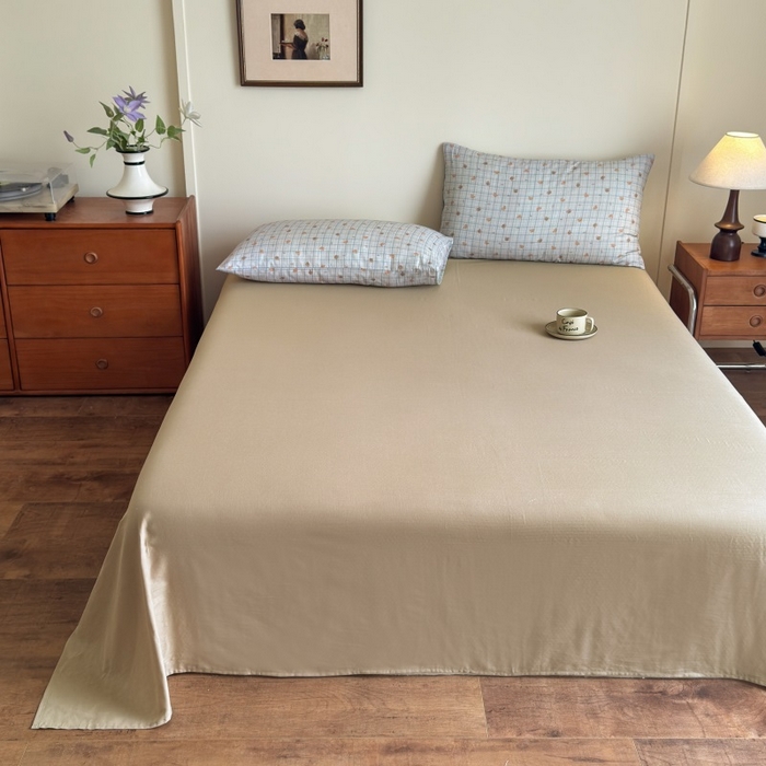 91家纺网 家纺一手货源 找家纺 亿梵家居 2025新款A类母婴级有氧全棉纯棉双层纱纯棉印花四件套-床拍图 韩系小熊-兰