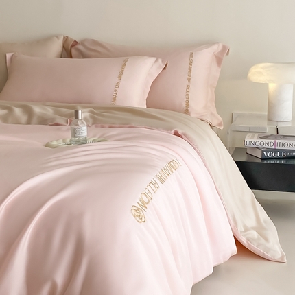 91家纺网 家纺一手货源 找家纺 （总）梦幻之城 2025新款水洗真丝双拼刺绣夏被四件套-芮雅风格二