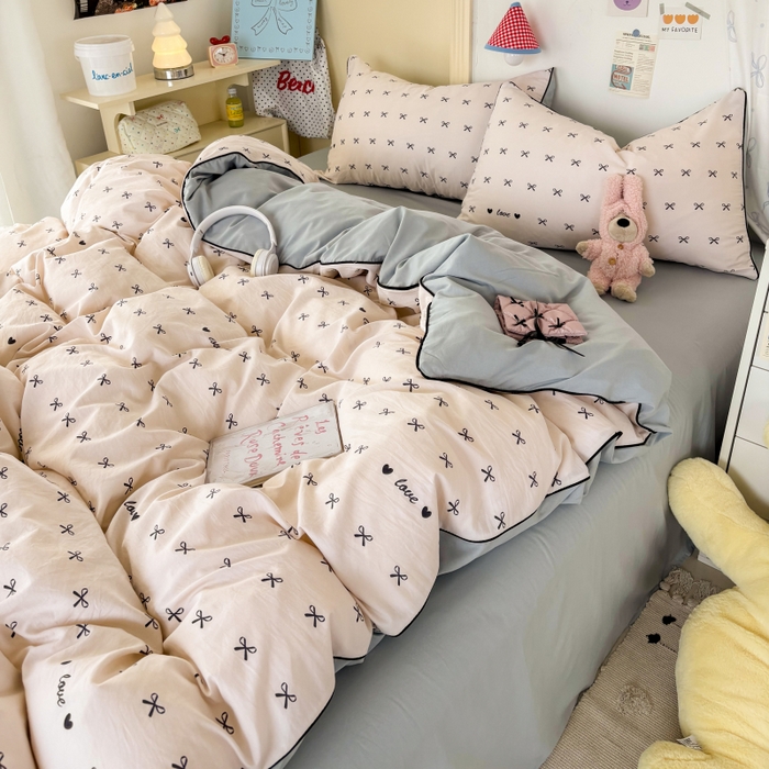 91家纺网 家纺一手货源 找家纺 潮邦创意家居 2025新款云柔棉立体嵌绳款小清新四件套 爱韵菱结