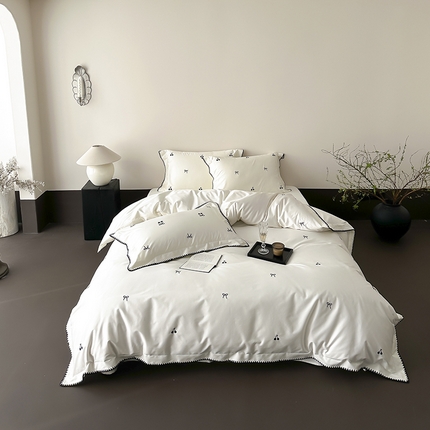 91家纺网 家纺一手货源 找家纺 （总）时亿家居 2025新款100支长绒棉小清新四件套-黑樱梦境