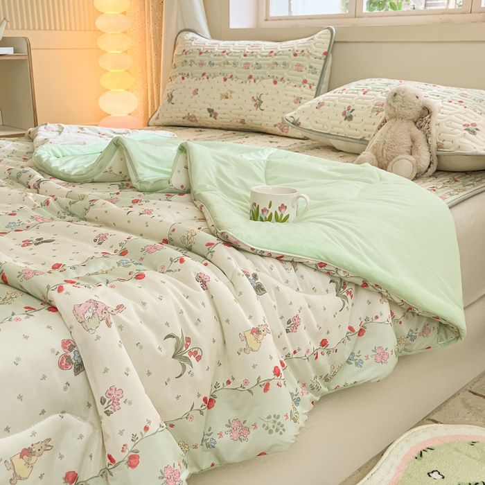 91家纺网 家纺一手货源 找家纺 维洋家纺 2025（专版花型）A类凉感丝夏被 凉感夏凉被双面加倍透气（四周踩棉） 丛林米兔