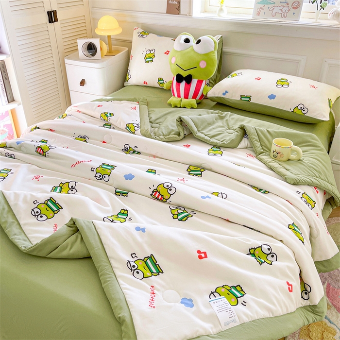 91家纺网 家纺一手货源 找家纺 晓时候 2025新款正版授权三丽鸥水洗棉夏被新疆棉花被夏凉被空调薄被子 呆萌小蛙