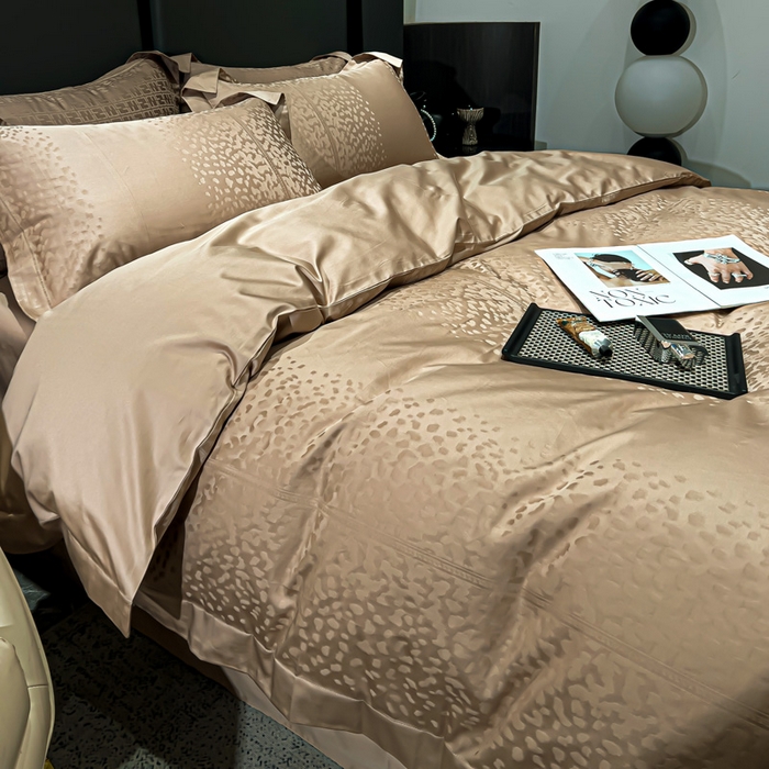 91家纺网 家纺一手货源 找家纺 金昱纺 2025新款50双股100支长绒棉贡缎提花高定四件套 欧瑞格-奶茶色