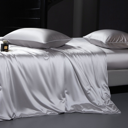 91家纺网 家纺一手货源 找家纺 优悦生活馆 2025新款凉感冰丝纯色夏被四件套-盛夏 盛夏-浅灰色