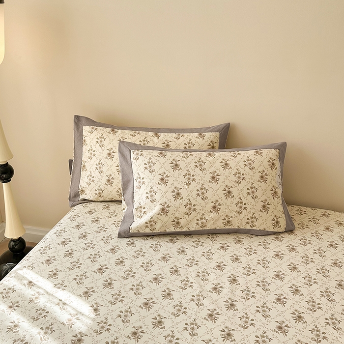 91家纺网 家纺一手货源 找家纺 蓝邻家纺 2025新款100%新疆原棉粗布小清新拼角工艺款系列单床单 银霜