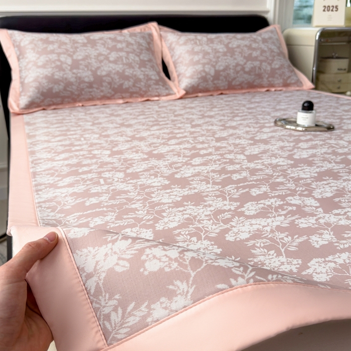 91家纺网 家纺一手货源 找家纺 卡初家居（原微来） 2025夏季凉感提花席 繁花-淡雅粉