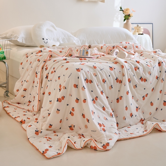 91家纺网 家纺一手货源 找家纺 维洋家纺 2025升级21%大豆新款A类牛奶丝针织夏被（四周踩棉）软糯凉感夏被空调被 橙色小橘