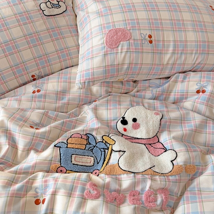91家纺网 家纺一手货源 找家纺 （总）乐童家纺 2025新款13370纯棉毛巾绣呆萌系列四件套-系列一