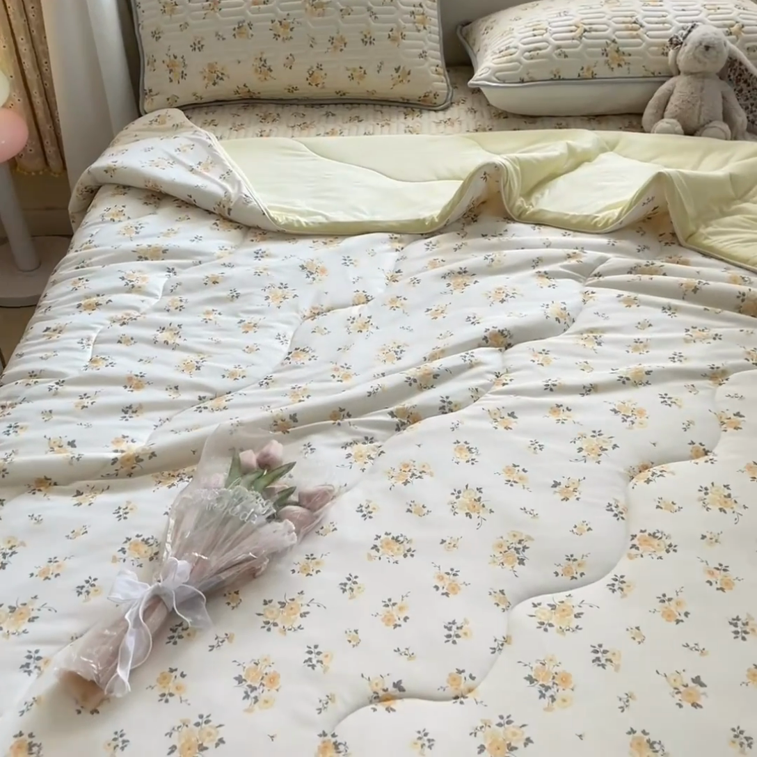 91家纺网 家纺一手货源 找家纺 维洋家纺 2025（专版花型）A类凉感丝夏被 凉感夏凉被双面加倍透气（四周踩棉） 初春
