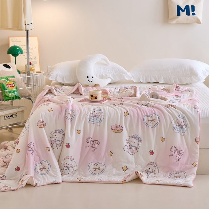 91家纺网 家纺一手货源 找家纺 维洋家纺 2025升级21%大豆新款A类牛奶丝针织夏被（四周踩棉）软糯凉感夏被空调被 甜兔兔