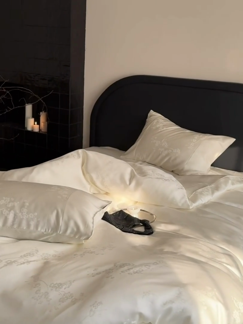 91家纺网 家纺一手货源 找家纺 鹿班家居 2025新款60S莱赛尔提花四件套-时光馥语【标准会员-20元】 时光馥语-白色