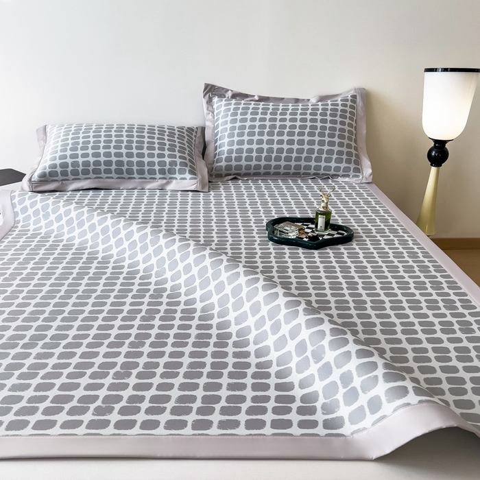 91家纺网 家纺一手货源 找家纺 卡初家居（原微来） 2025夏季轻柔丝系列冰丝席——绮梦系列 素雅灰