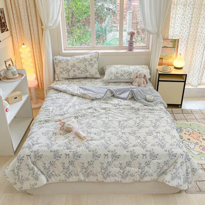 91家纺网 家纺一手货源 找家纺 维洋家纺 2025（专版花型）A类凉感丝夏被 凉感夏凉被双面加倍透气（四周踩棉） 漫天花舞