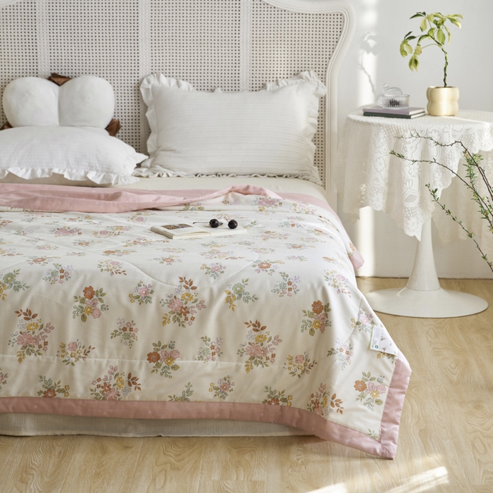 91家纺网 家纺一手货源 找家纺 维洋家纺 2025新款里外全棉印花棉花夏凉被 桔梗花