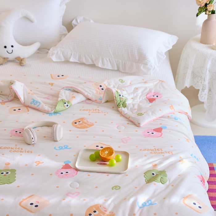 91家纺网 家纺一手货源 找家纺 维洋家纺 2025升级21%大豆新款A类牛奶丝针织夏被（四周踩棉）软糯凉感夏被空调被 夹心饼干