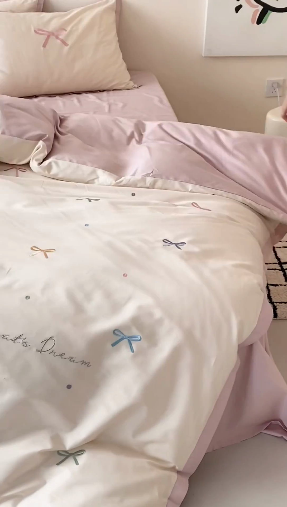 91家纺网 家纺一手货源 找家纺 时亿家居 2025新款100支长绒棉小清新四件套-梦幻蝴蝶结 梦幻蝴蝶结-奶油慕斯