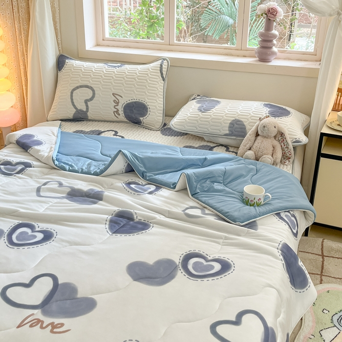 91家纺网 家纺一手货源 找家纺 维洋家纺 2025（专版花型）A类凉感丝夏被 凉感夏凉被双面加倍透气（四周踩棉） 幸运星