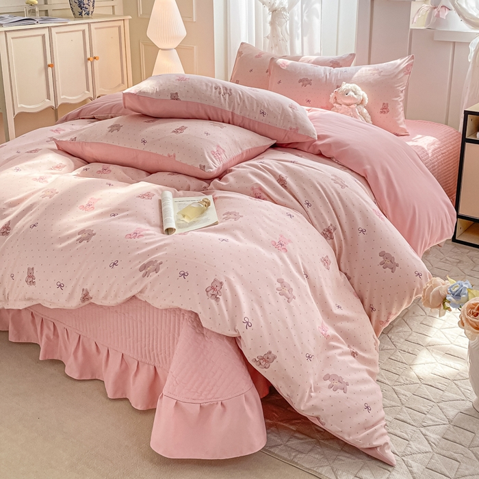 91家纺网 家纺一手货源 找家纺 仟网汇 2025新款针织双层纱床盖四件套 萌萌熊