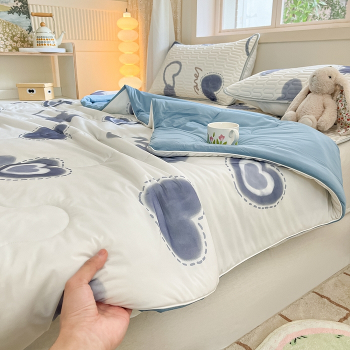 91家纺网 家纺一手货源 找家纺 维洋家纺 2025（专版花型）A类凉感丝夏被 凉感夏凉被双面加倍透气（四周踩棉） 幸运星