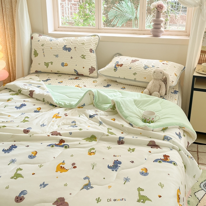 91家纺网 家纺一手货源 找家纺 维洋家纺 2025（专版花型）A类凉感丝夏被 凉感夏凉被双面加倍透气（四周踩棉） 恐龙家族