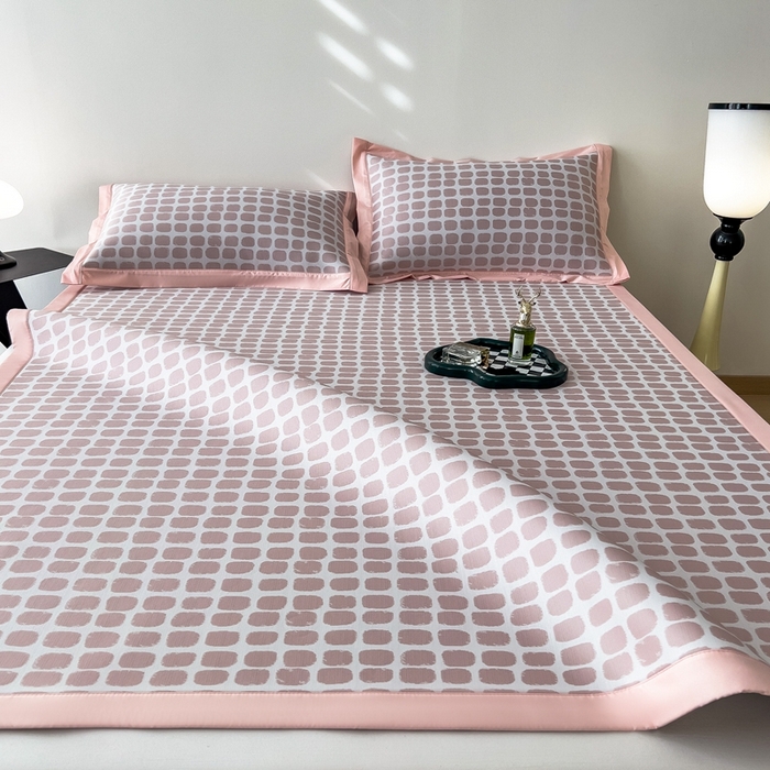 91家纺网 家纺一手货源 找家纺 卡初家居（原微来） 2025夏季轻柔丝系列冰丝席——绮梦系列 淡雅粉