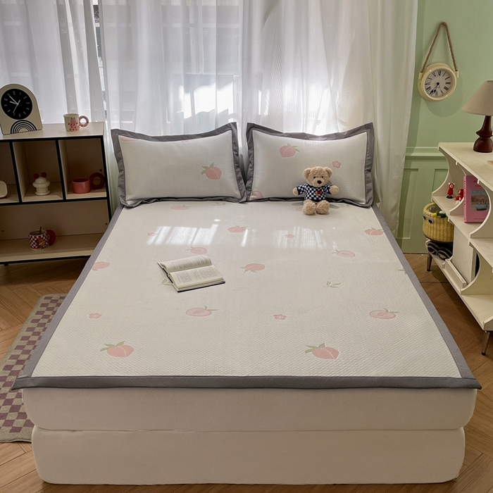 91家纺网 家纺一手货源 找家纺 卡初家居（原微来） 2025夏季凉感提花席 桃桃