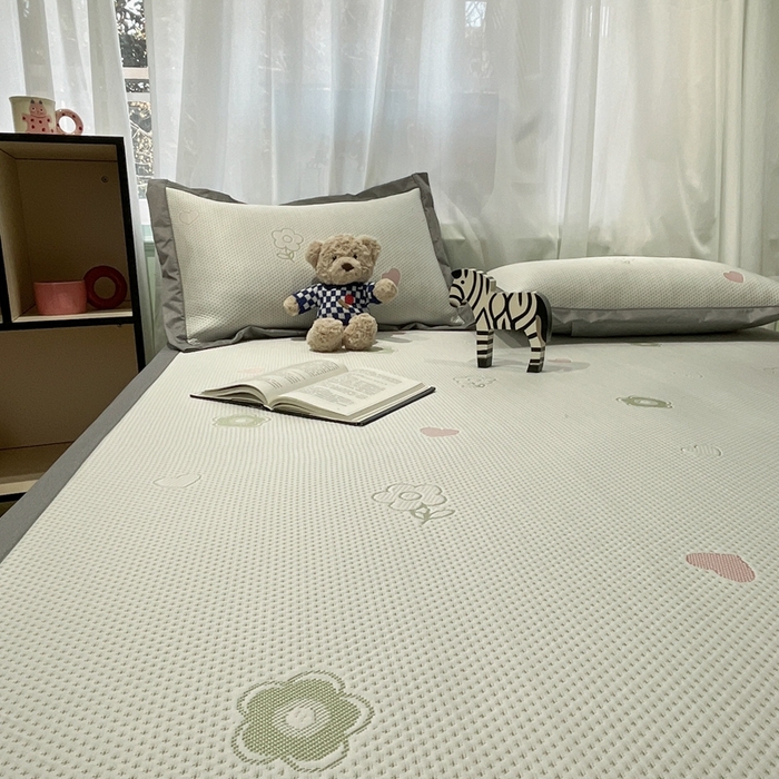 91家纺网 家纺一手货源 找家纺 卡初家居（原微来） 2025夏季凉感提花席 小春日和