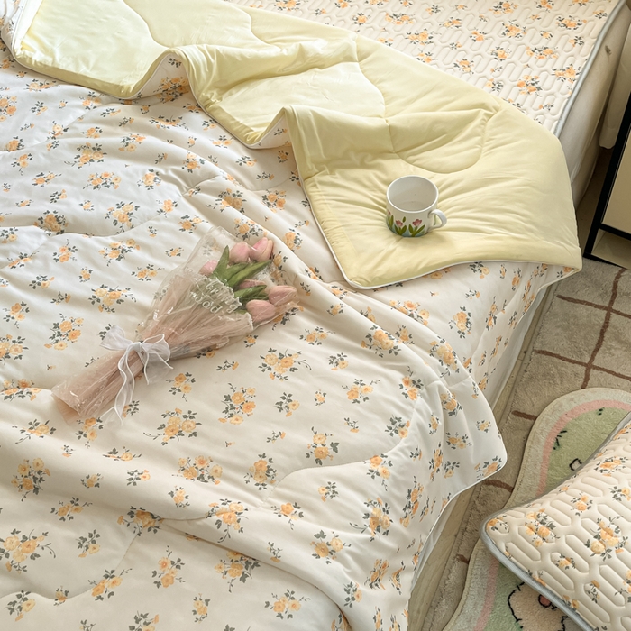 91家纺网 家纺一手货源 找家纺 维洋家纺 2025（专版花型）A类凉感丝夏被 凉感夏凉被双面加倍透气（四周踩棉） 初春