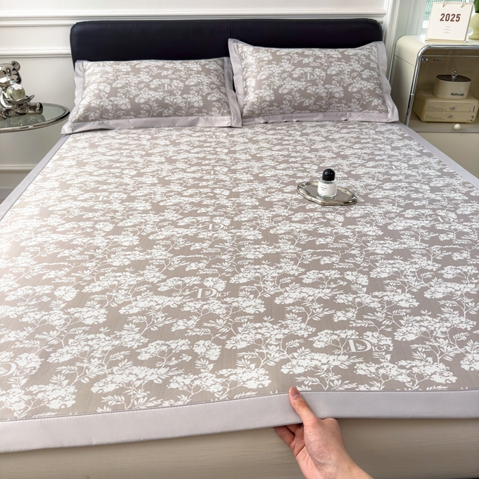 91家纺网 家纺一手货源 找家纺 卡初家居（原微来） 2025夏季凉感提花席 繁花-丝雾棕