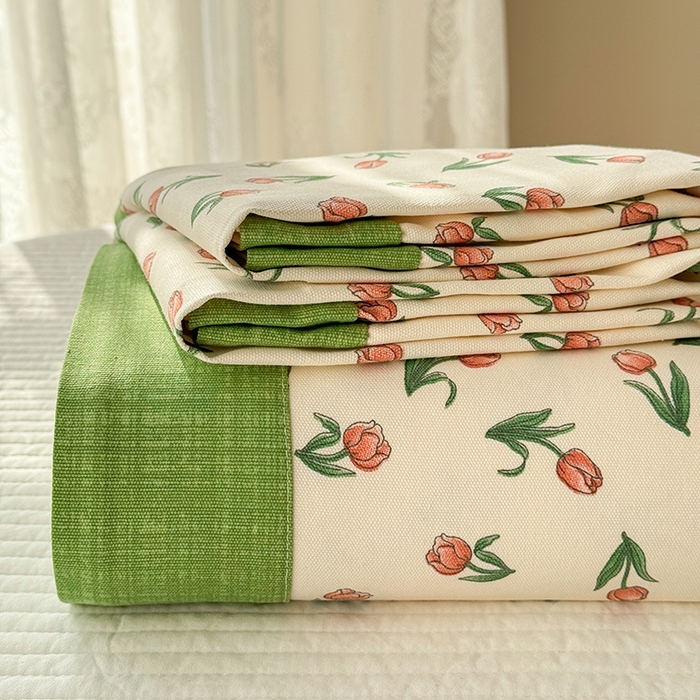 91家纺网 家纺一手货源 找家纺 蓝邻家纺 2025新款100%新疆原棉粗布小清新拼角工艺款系列单床单 花朝