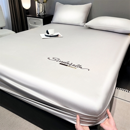 91家纺网 家纺一手货源 找家纺 （总）云棉坊 2025水洗冰丝刺绣床笠-S款