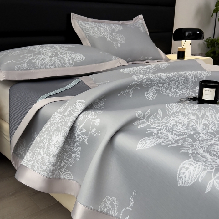 91家纺网 家纺一手货源 找家纺 卡初家居（原微来） 2025夏季凉感提花席 南鸢-银月灰