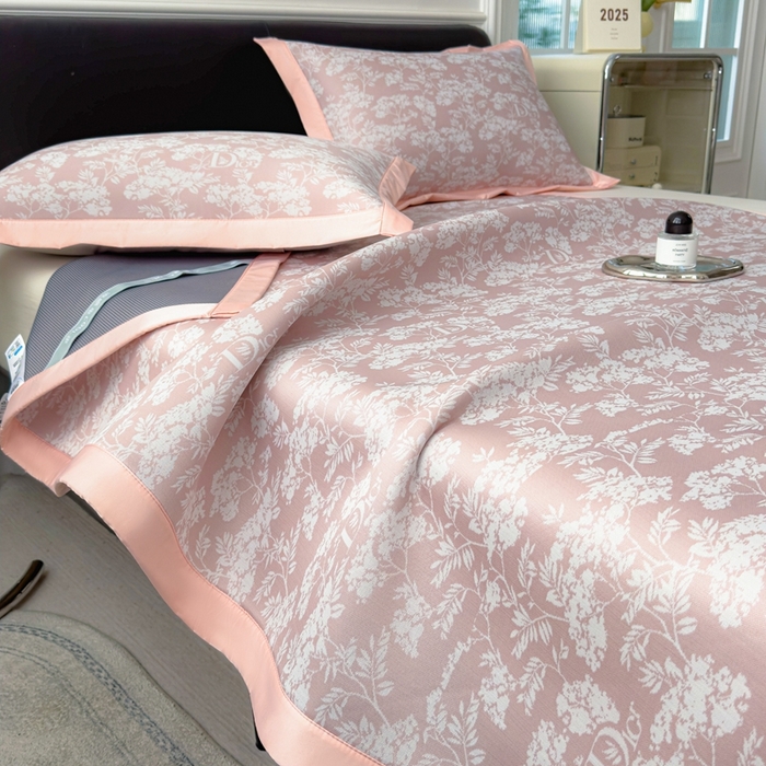 91家纺网 家纺一手货源 找家纺 卡初家居（原微来） 2025夏季凉感提花席 繁花-淡雅粉