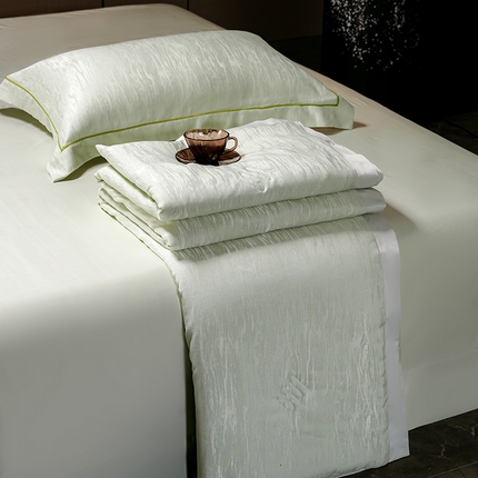 91家纺网 家纺一手货源 找家纺 丽卡家纺 2025新款翡丽天丝提花夏被四件套 石纹-绿