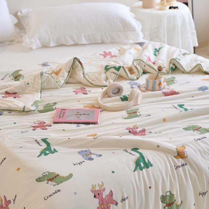 91家纺网 家纺一手货源 找家纺 维洋家纺 2025升级21%大豆新款A类牛奶丝针织夏被（四周踩棉）软糯凉感夏被空调被 小恐龙