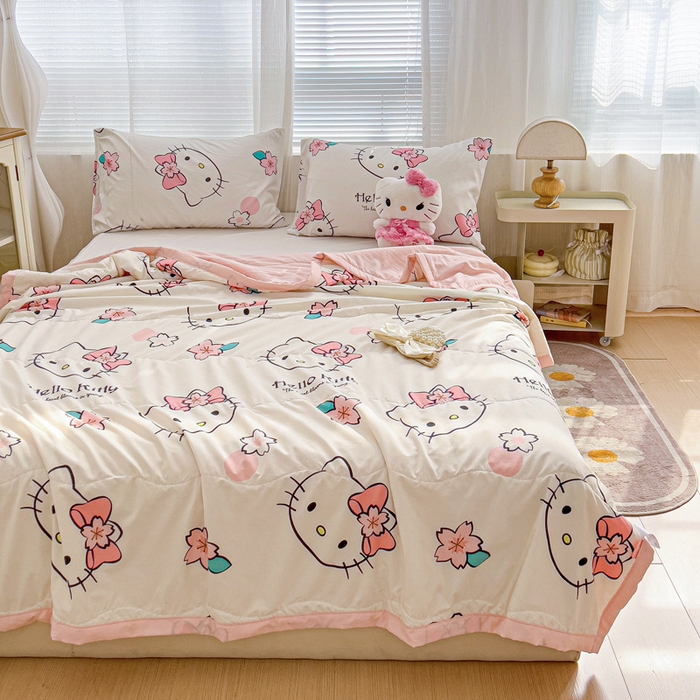 91家纺网 家纺一手货源 找家纺 海岛哥哥 2025新款三丽鸥系列A类水洗棉夏被大床图（提供买家秀） 夏被-樱花kt猫