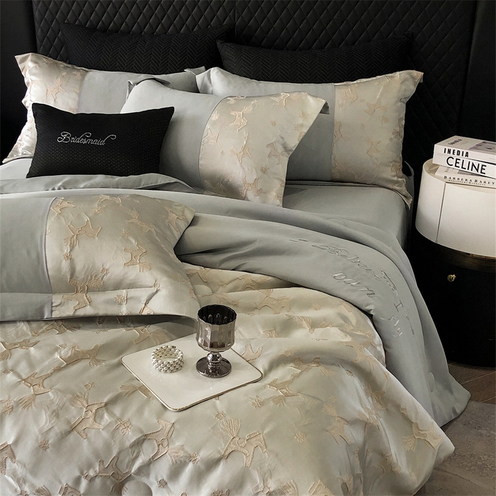 91家纺网 家纺一手货源 找家纺 换种生活 2025新款浮雕天丝夏被四件套 马上有钱花-奶咖