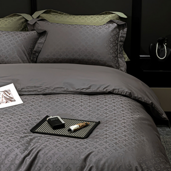 91家纺网 家纺一手货源 找家纺 金昱纺 2025新款50双股100支长绒棉贡缎提花高定四件套 LV-高级灰