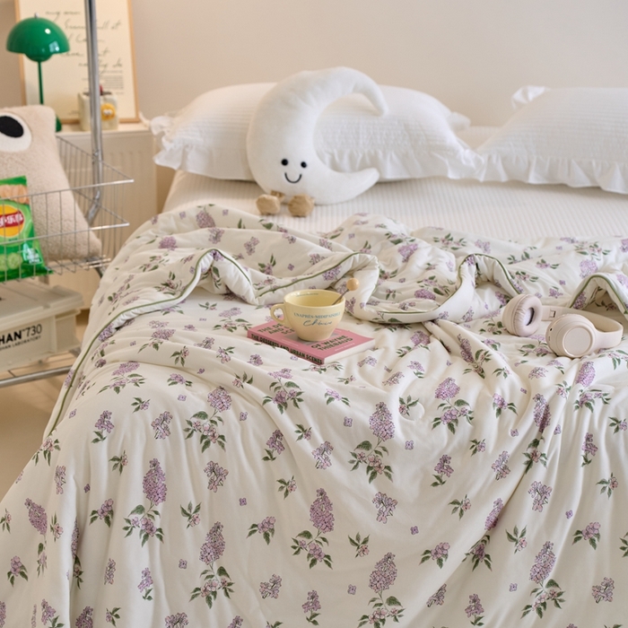 91家纺网 家纺一手货源 找家纺 维洋家纺 2025升级21%大豆新款A类牛奶丝针织夏被（四周踩棉）软糯凉感夏被空调被 紫苏